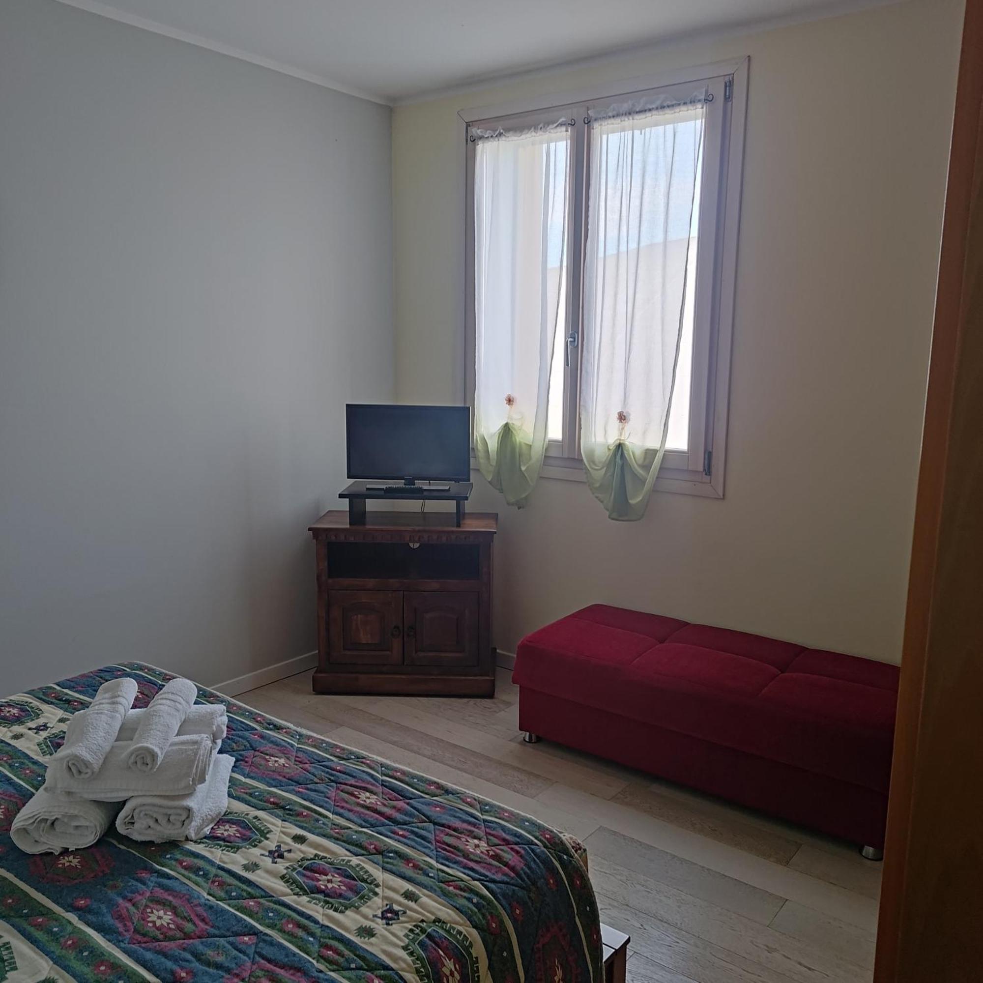 Peschiera Appartamenti Vacanze Пескиера дел Гарда Екстериор снимка